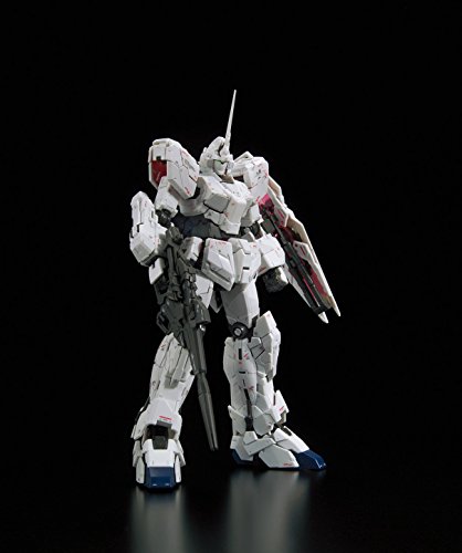 Bandai Real Grade Unicorn Gundam Model Kit