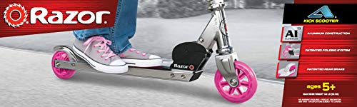 Le rasoir, un scooter qui donne des coups de pied