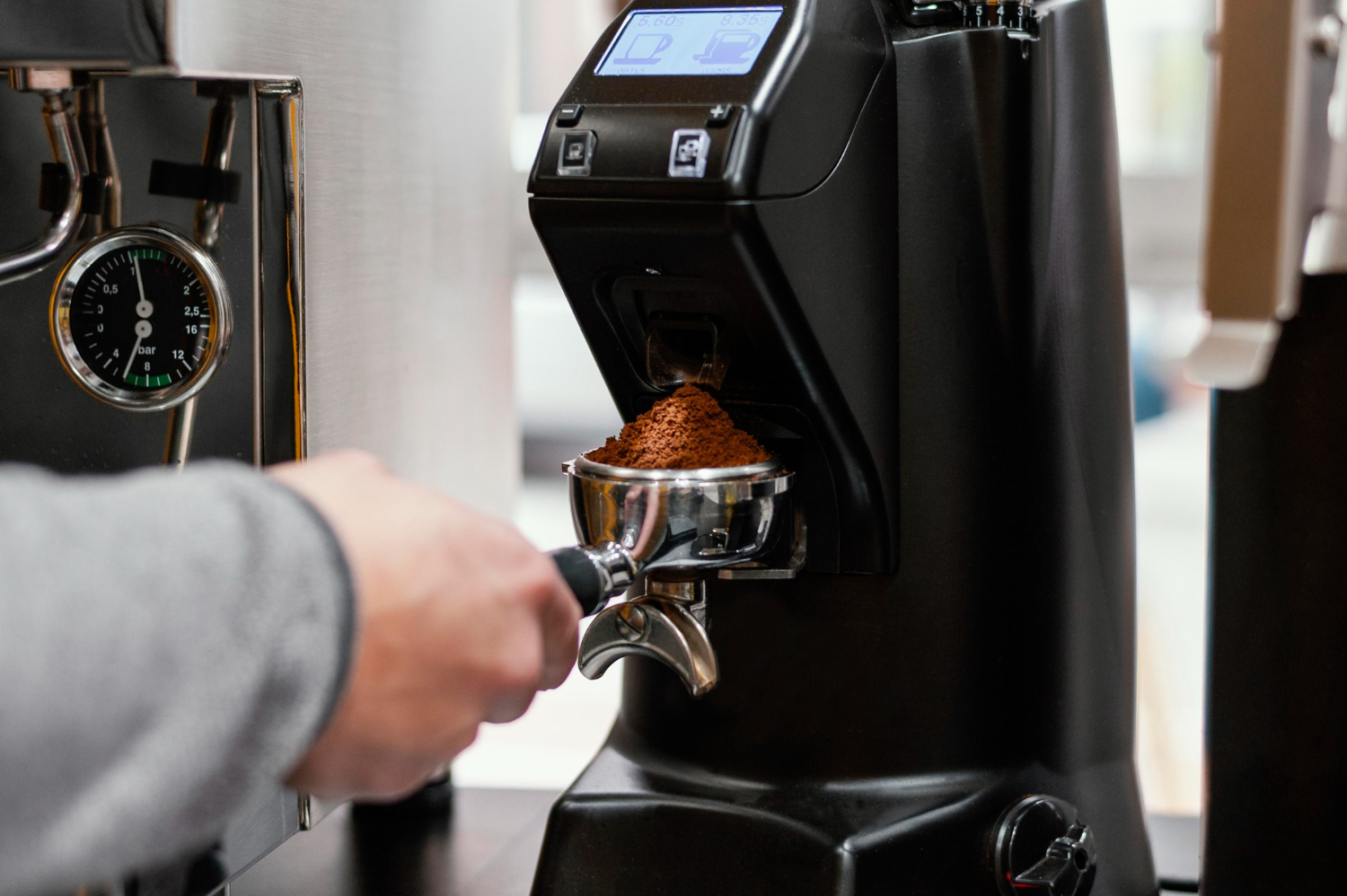 Meilleure machine à café avec broyeur 2023